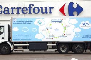 Camion Carrefour qui expérimente le biométhane